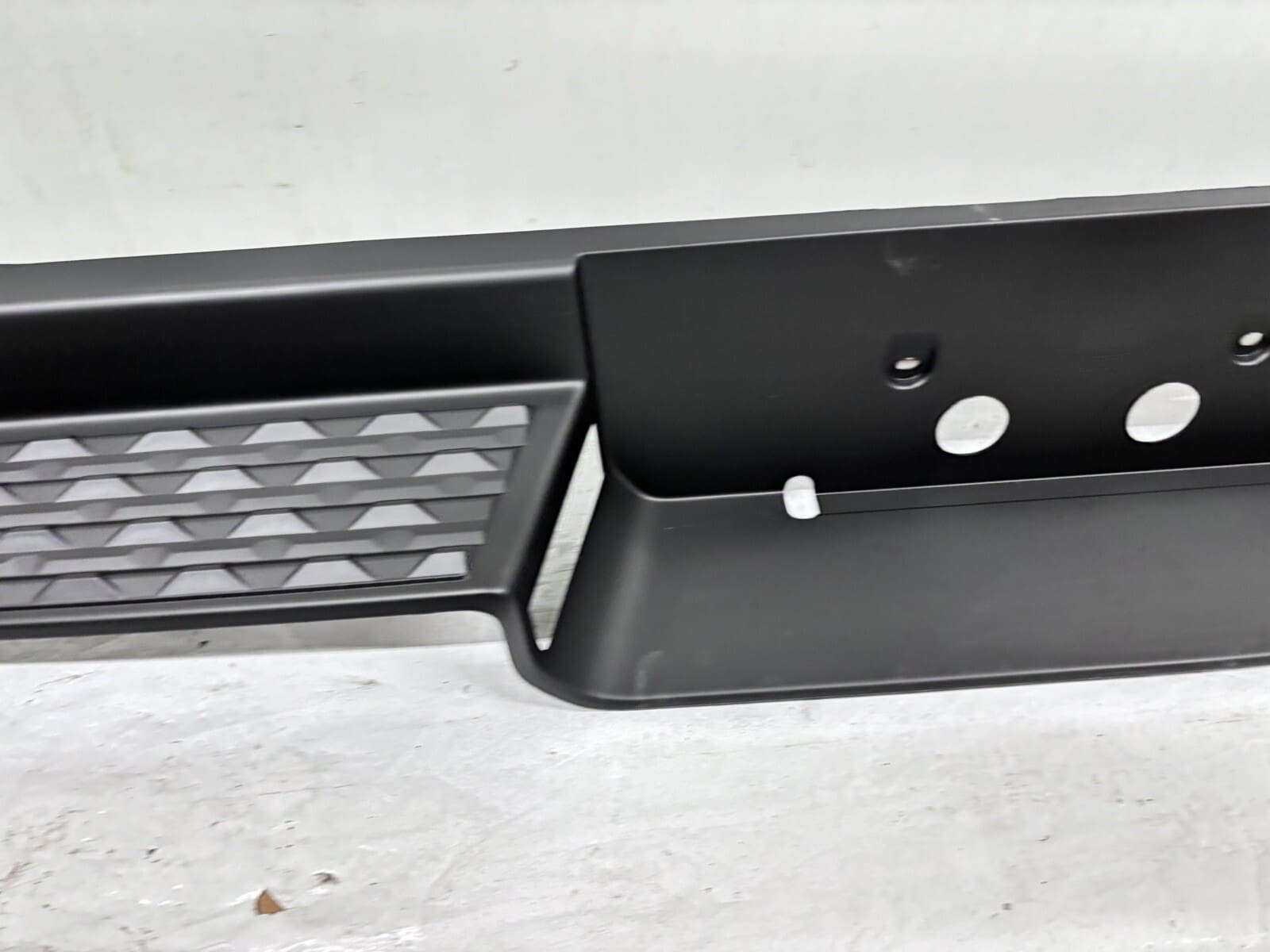 2019 2020 2021 2022 2023 2024 DODGE RAM REAR OEM BUMPER STEP PAD 68299105ad - Image 7