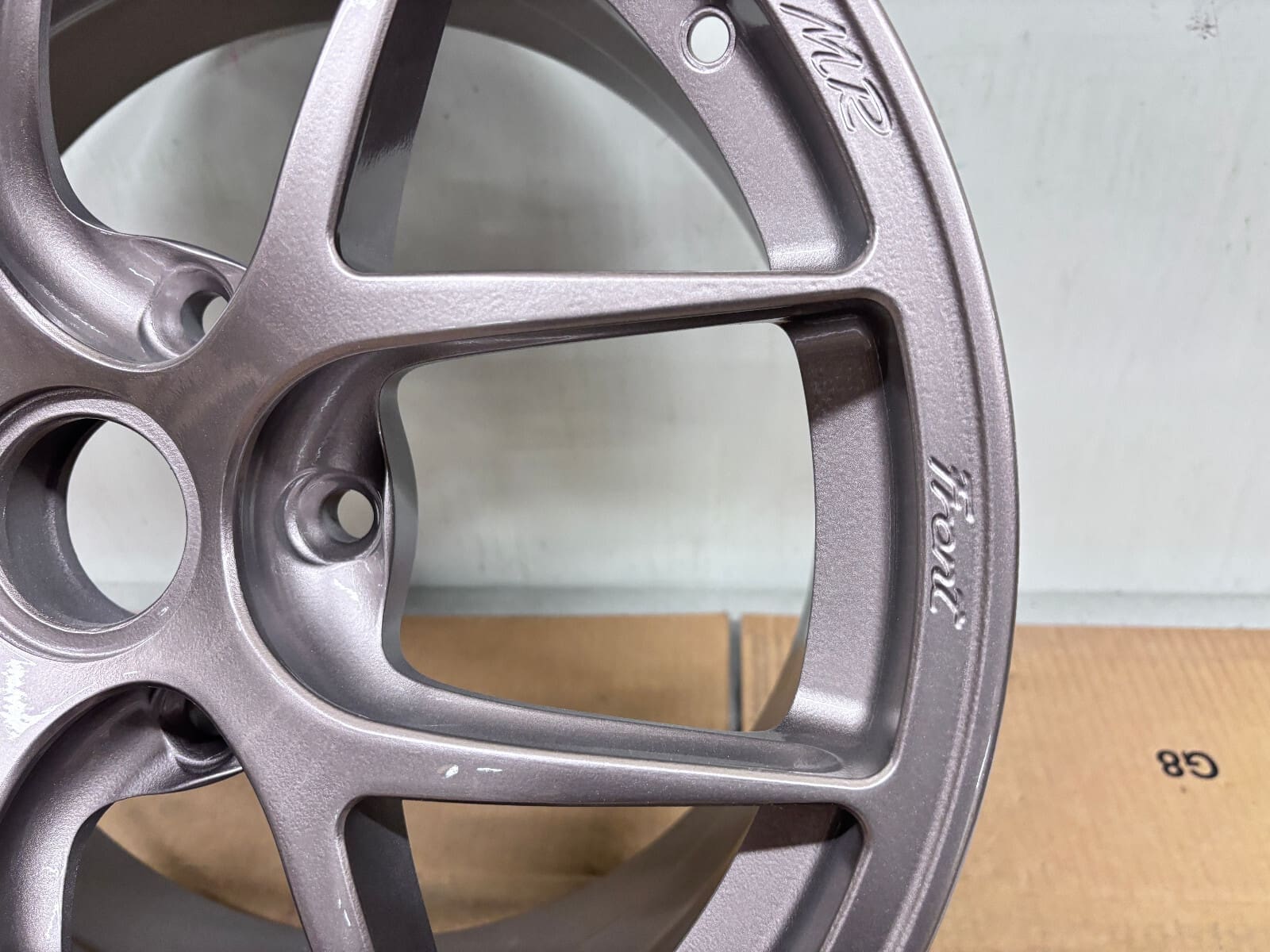 PORSCHE GT4 MR BBS CLUBSPORT 4 WHEELS SILVER GOLD FRONT 9X18 AND REAR 10.35X18 - Image 8