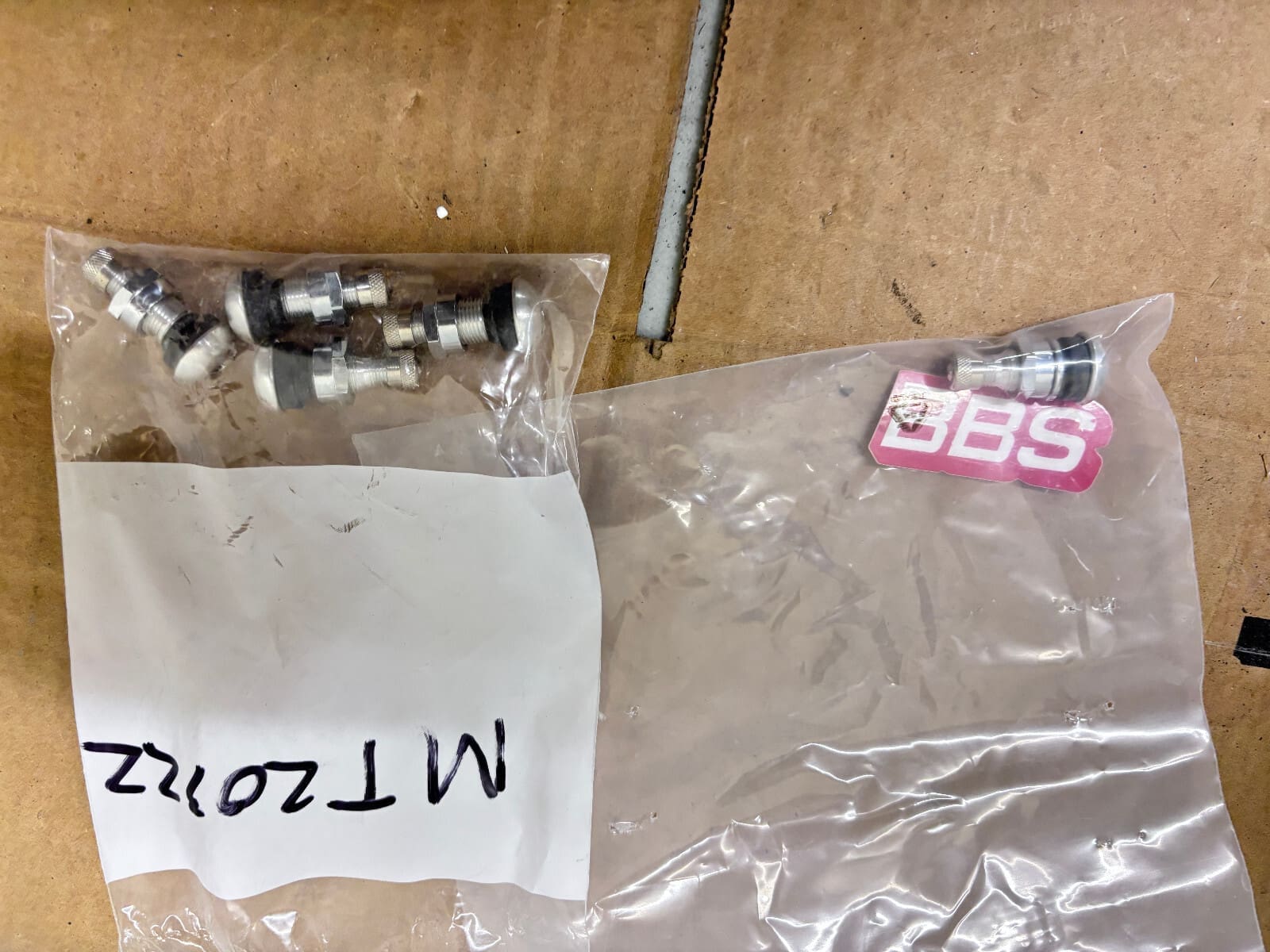 PORSCHE GT4 MR BBS CLUBSPORT 4 WHEELS SILVER GOLD FRONT 9X18 AND REAR 10.35X18 - Image 11