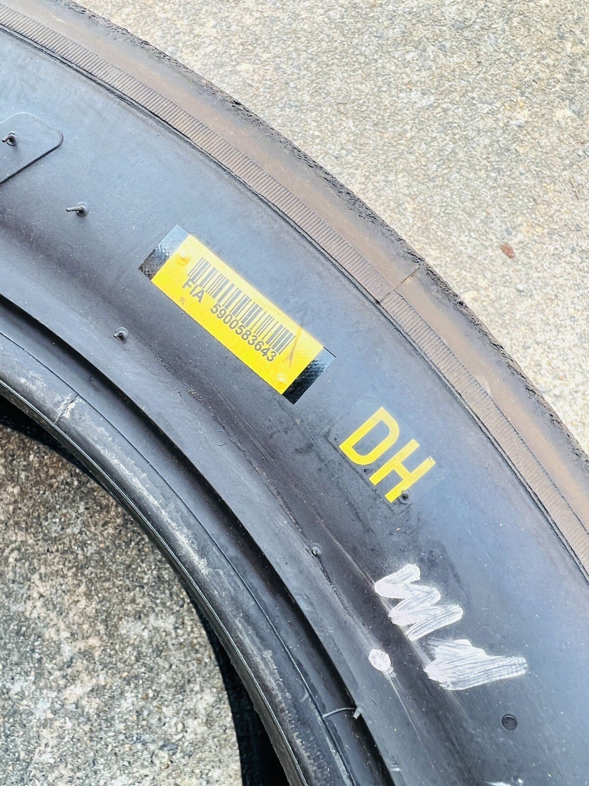 PIRELLI RACING TIRE REAR PORSCHE GT4 305/680-18 TIRE NICE TIRE ONLY 1 - Image 7