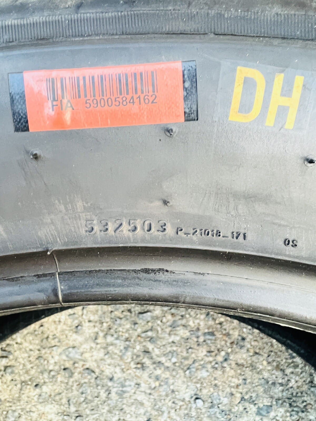 PIRELLI RACING TIRE REAR PORSCHE GT4 305/680-18 TIRE NICE TIRE ONLY 1 - Image 7