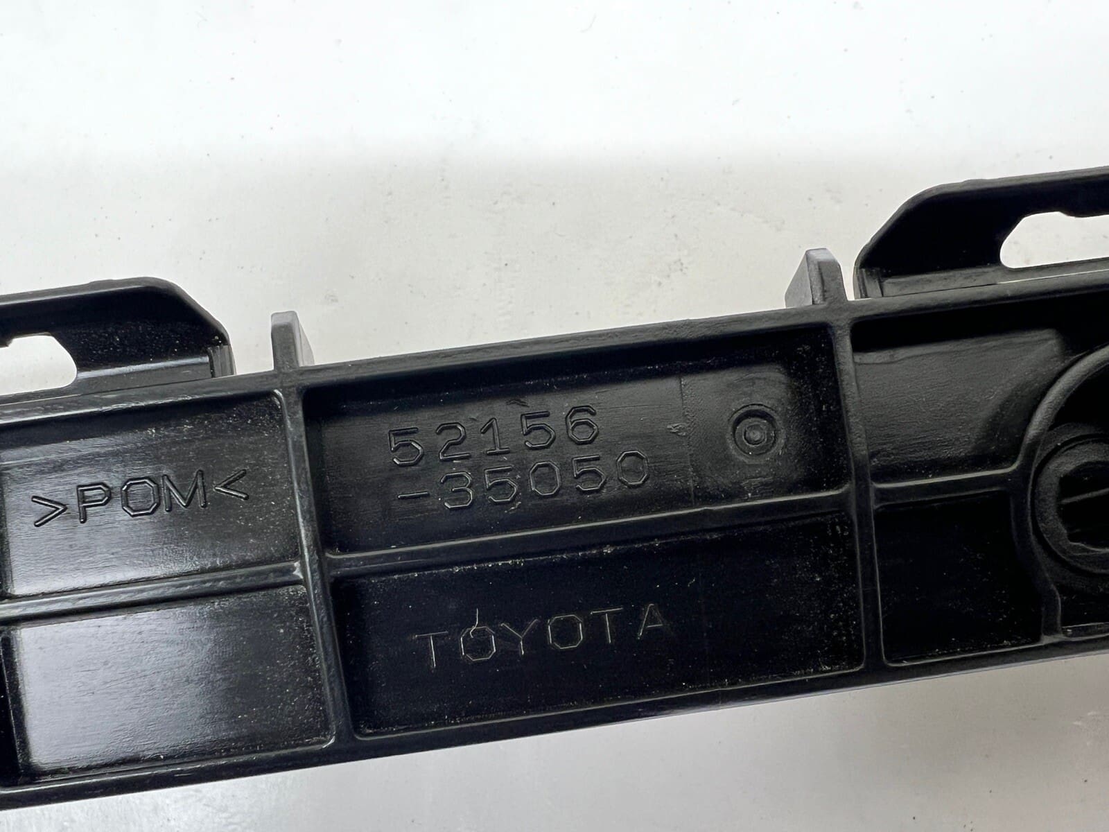 52156-35050 2010-2020 2021 2022 TOYOTA 4RUNNER OEM RR LF BUMPER RETAINER BRACKET - Image 7