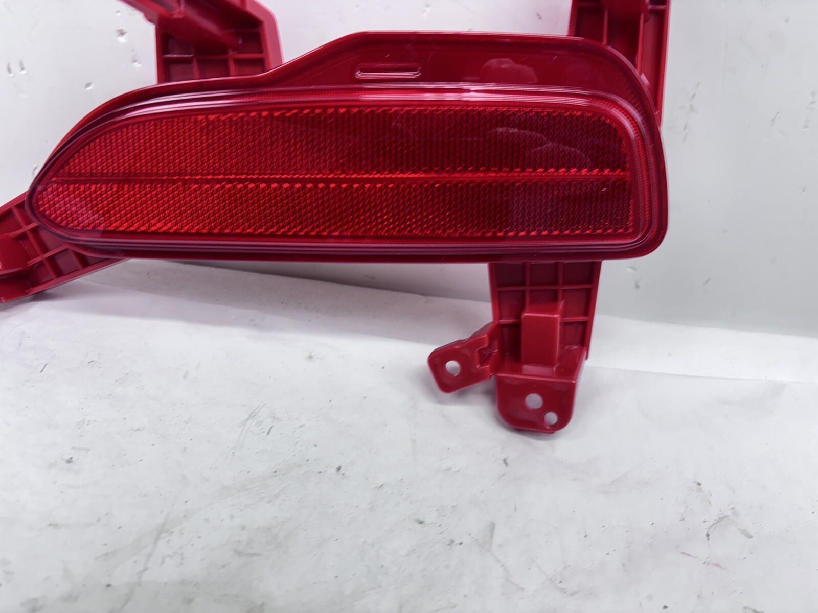 92406C5500 2019 2020 Kia Sorento Rear Right Capa Bumper Reflector - Image 3