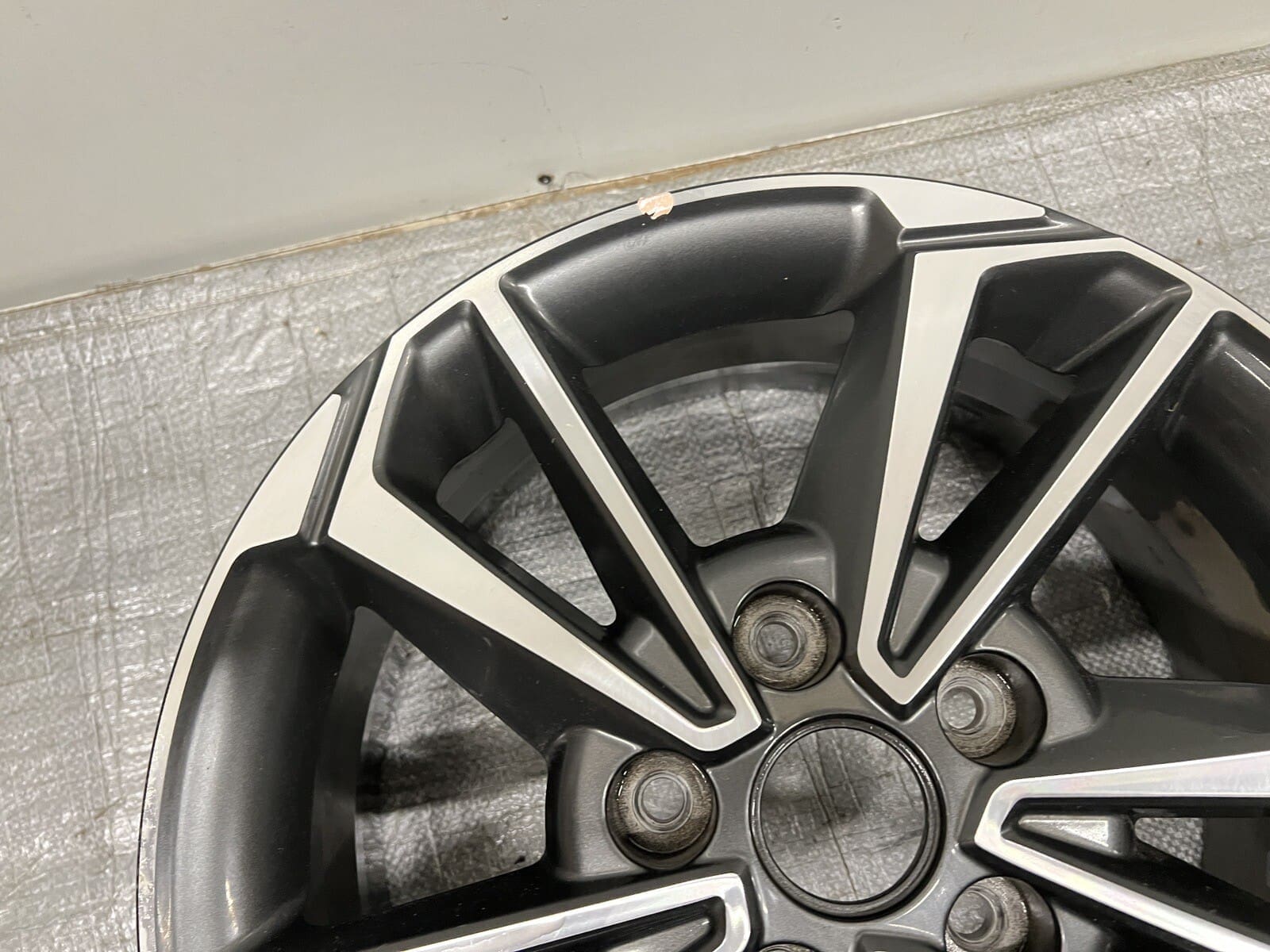 52910M7700 2022 2023 KIA FORTE 16 INCH WHEEL RIM. 16x5.5 H2. - Image 5