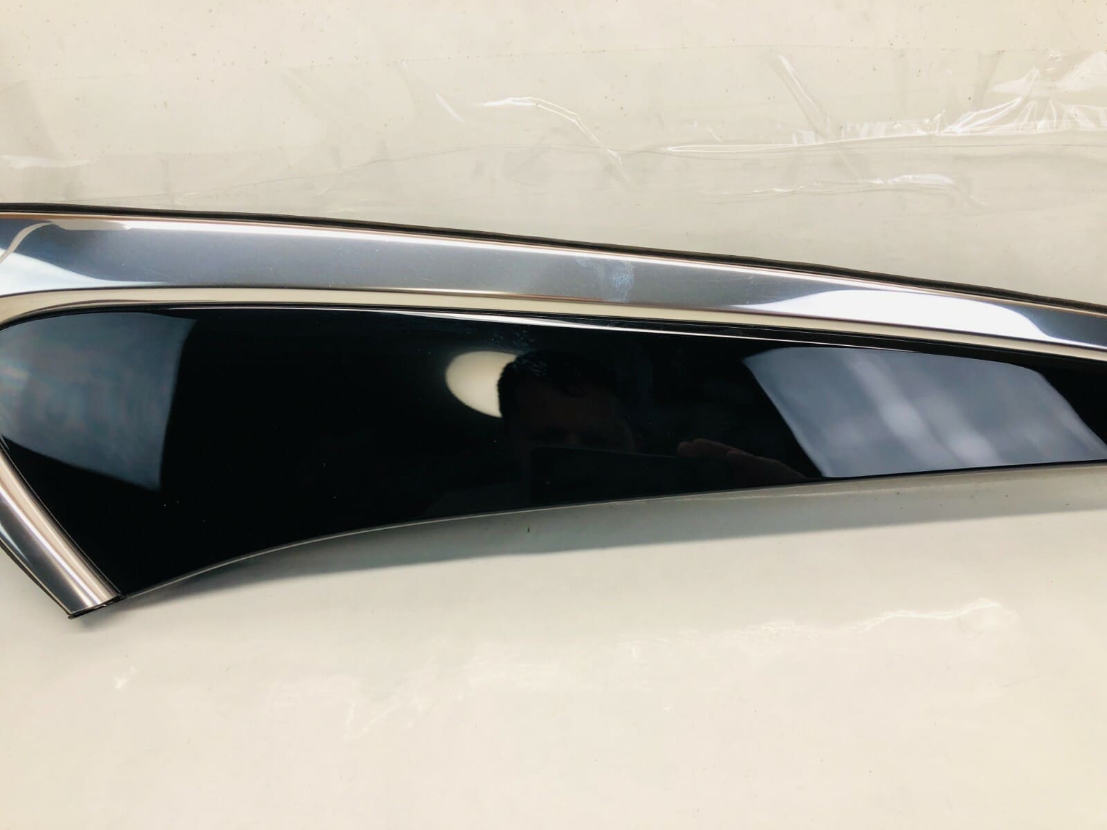 75055-06010 2015 2016 2017 TOYOTA CAMRY REAR RIGHT PILLAR OEM TRIM MOLDING - Image 7