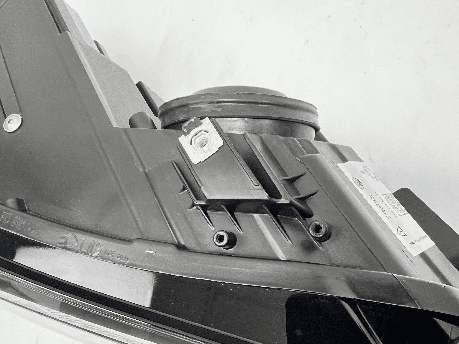 mint 2012 2013 2014 2015 2016 2017 vw tiguan xenon hid hella right oem headlight - Image 12