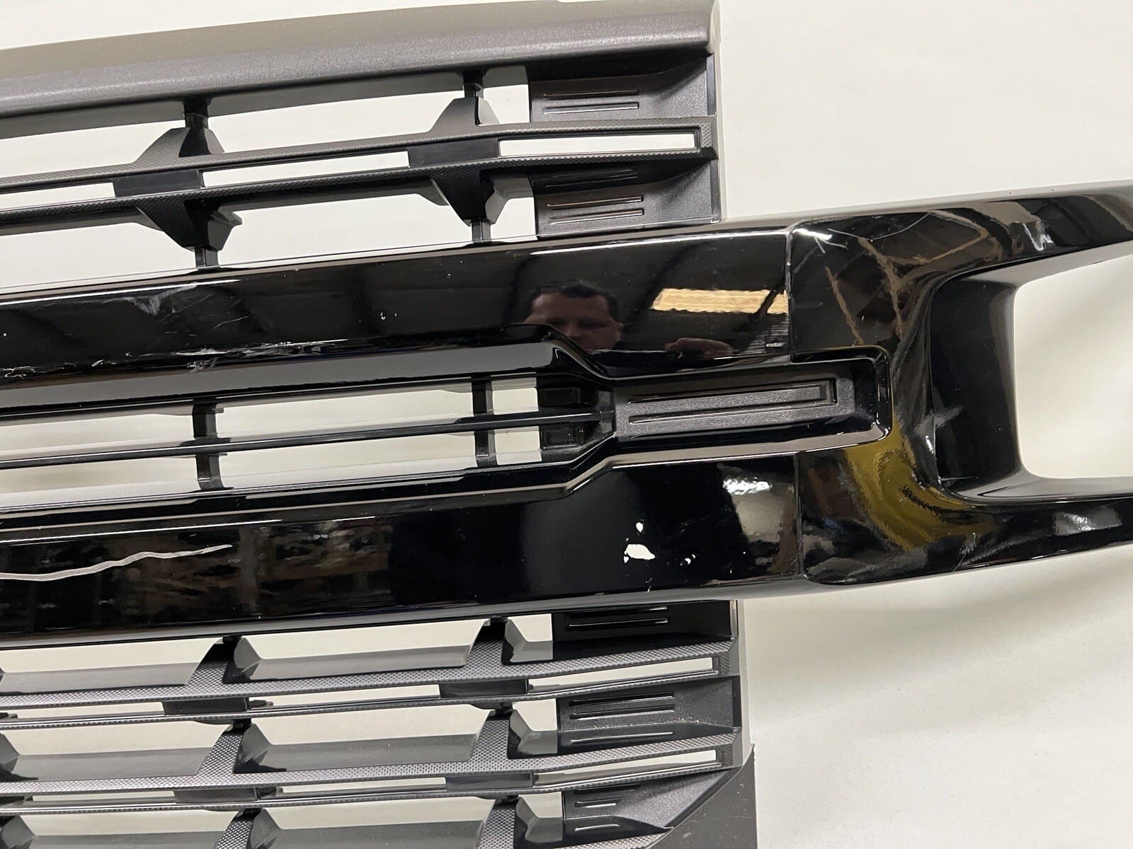 84493306 2019 2020 2021 2022 CHEVY SILVERADO 1500 FRONT OEM GRILLE BLACK - Image 13