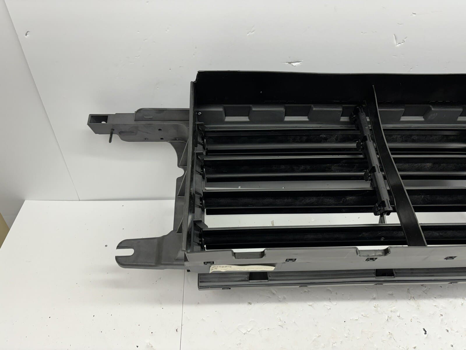 OEM 2018 2019 2020 FORD F150 Front lower Shutter Genuine jl3z8475b - Image 13