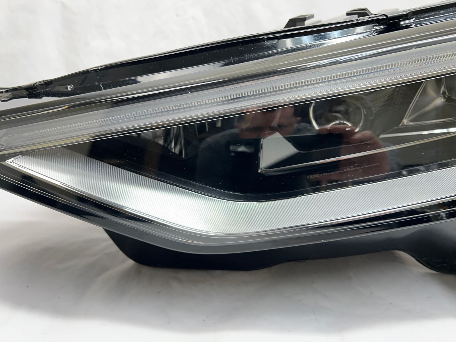 2019 2020 2021 2022 2023 audi e-tron matrix led left oem headlight 4ke941035e - Image 3